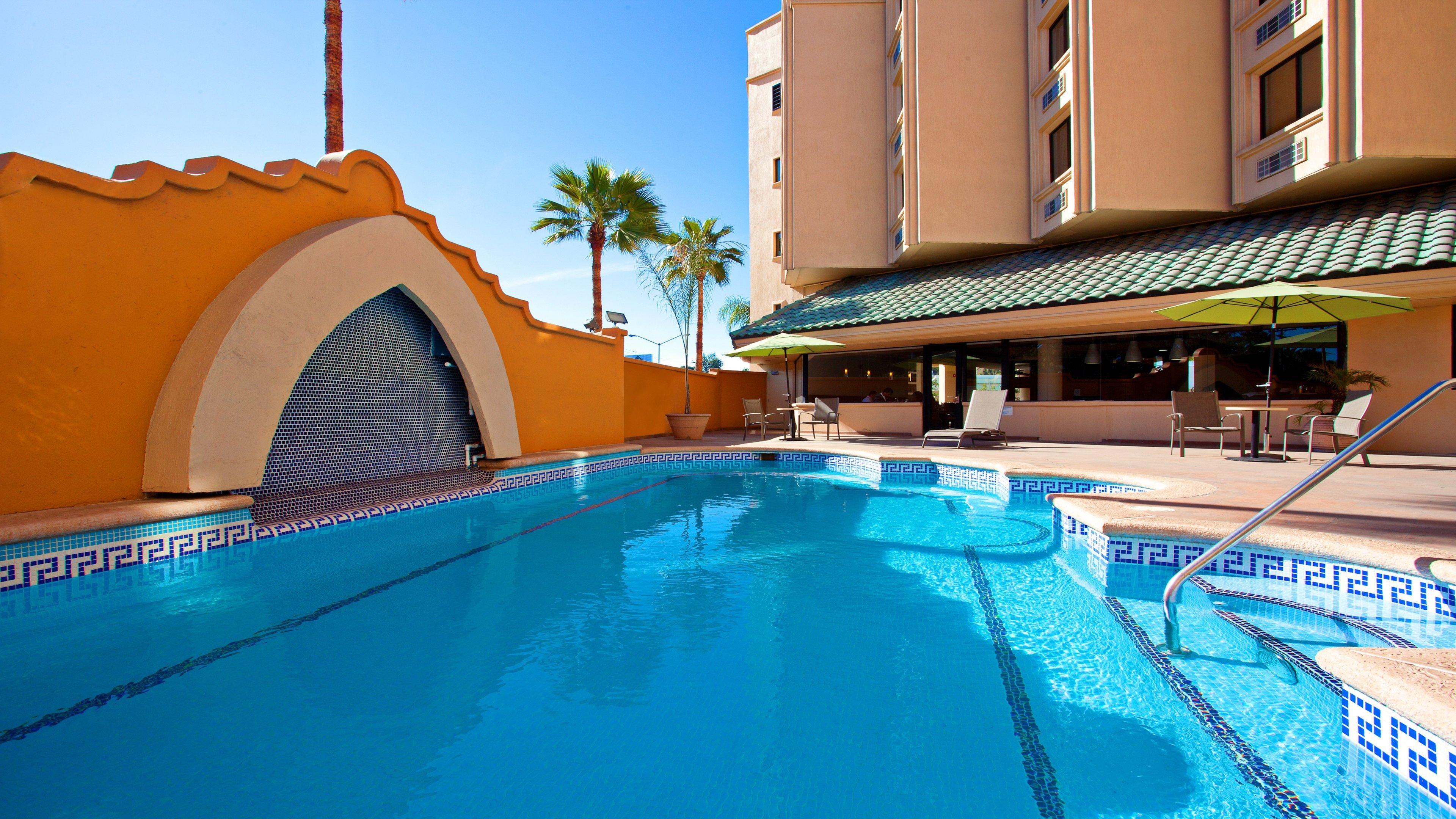Holiday Inn Tijuana Zona Rio, An Ihg Hotel Екстериор снимка
